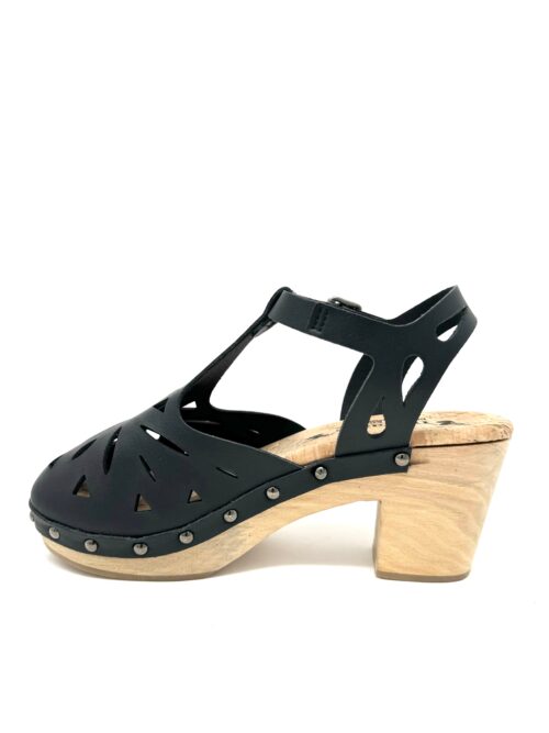 Esther Clog in Black from Novacas - Image 2