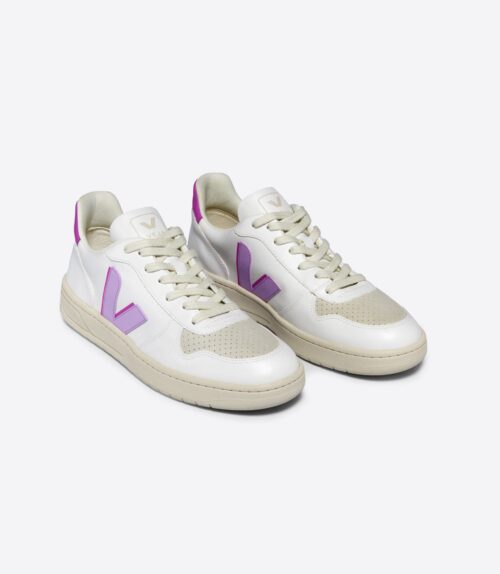 Women's V-10 in Orchid Ultraviolet from Veja - Image 2